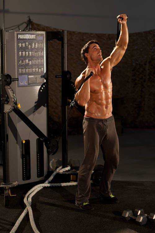 Alternating Cable Shoulder Press position 2