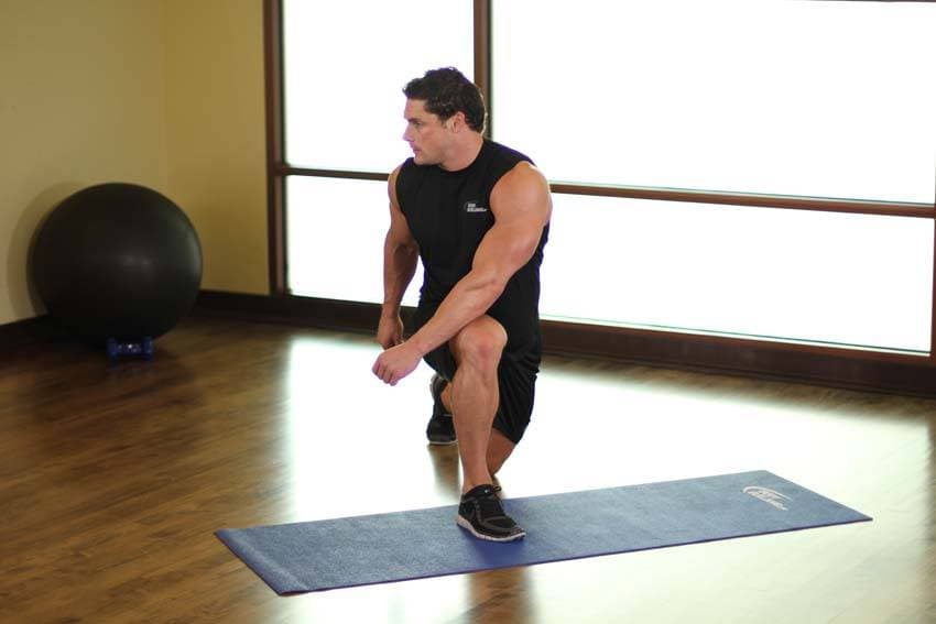 Crossover Reverse Lunge position 2