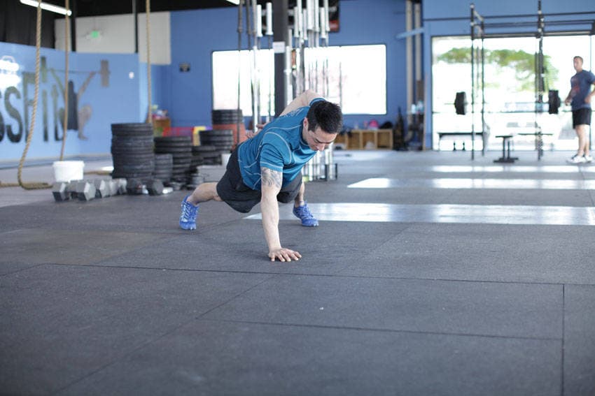 Single-Arm Push-Up - ending position