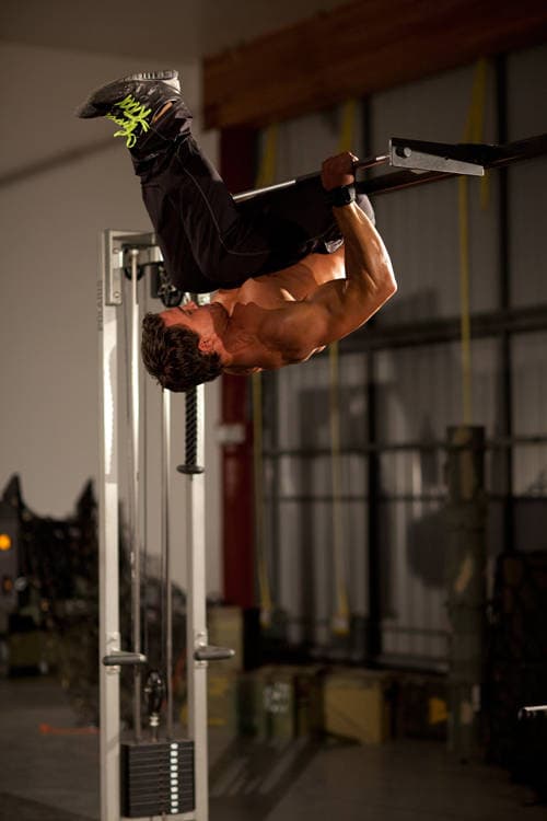 Bodyweight Mid Row position 2