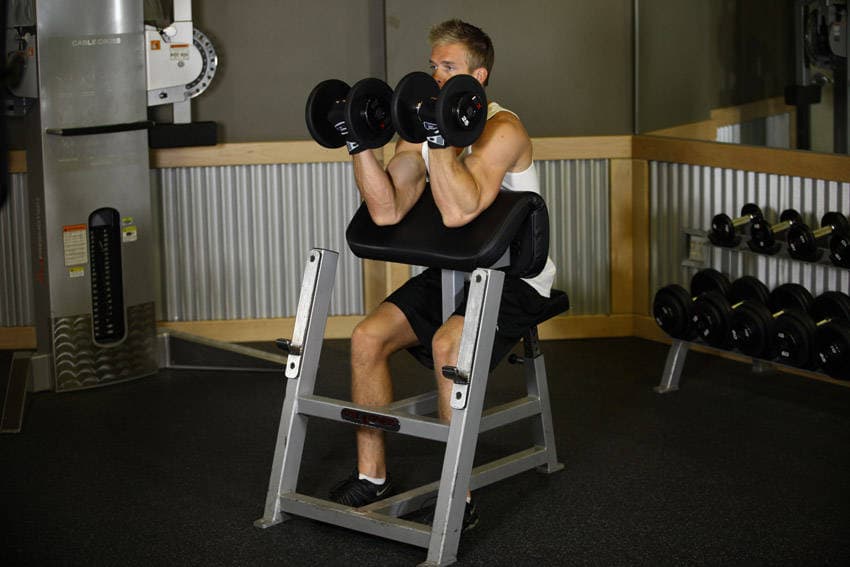 Two-Arm Dumbbell Preacher Curl - ending position